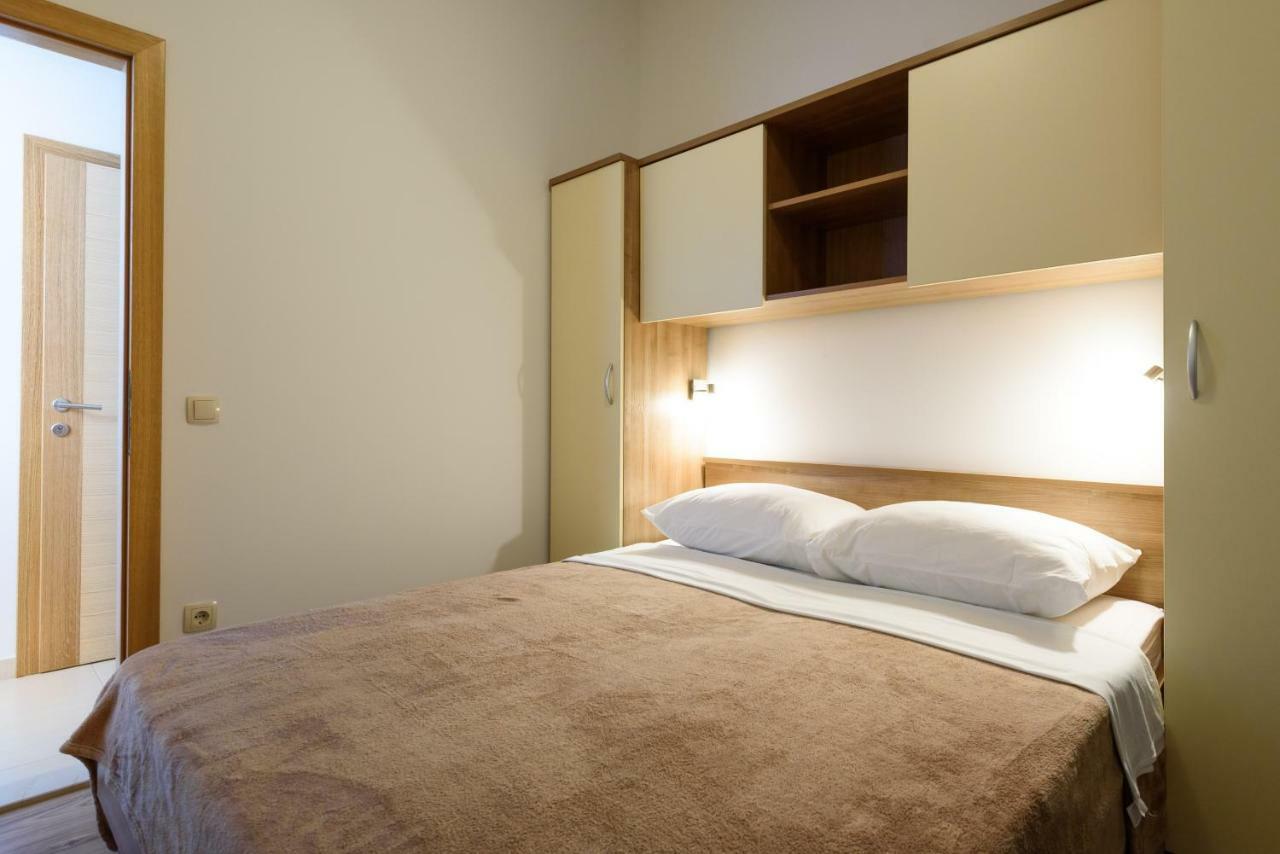 Apartmani Beran Seget Vranjica Exteriör bild